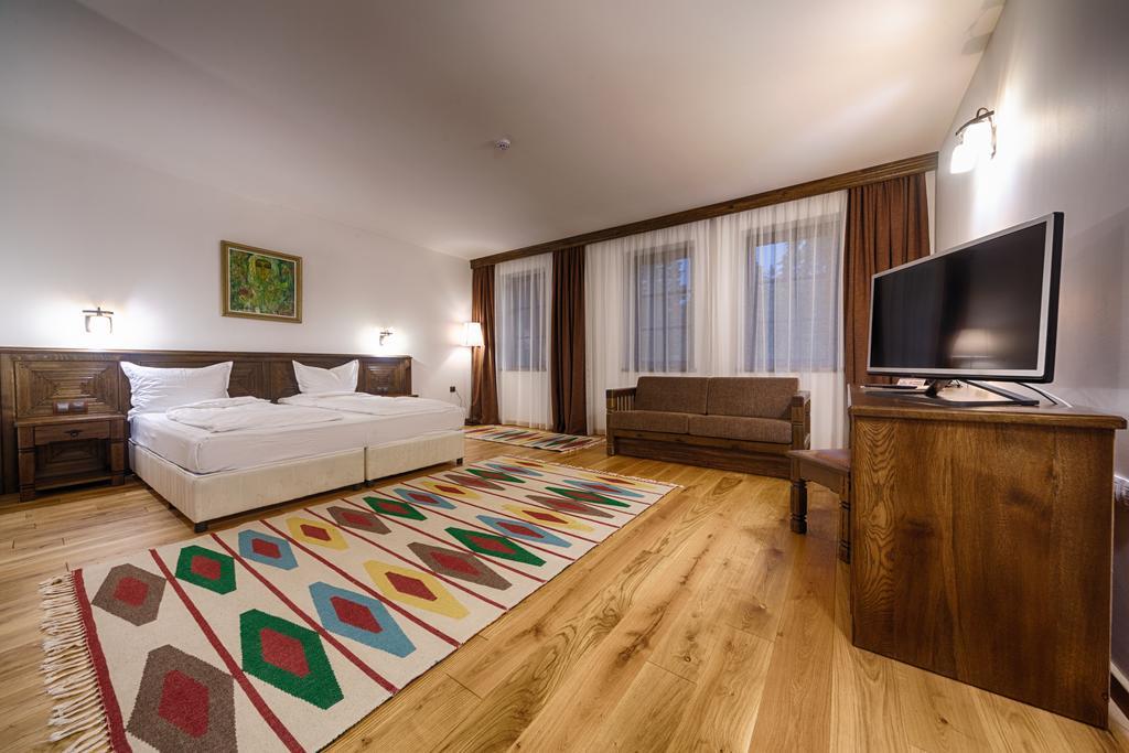 Arbanashki Han Hotelcomplex Arbanasi Habitación foto